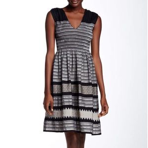 MAX STUDIO GREY/BLACK PLEATED DRESS